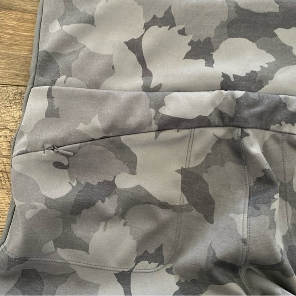 Athleta Gray Camo Joggers - Picture 7 of 10